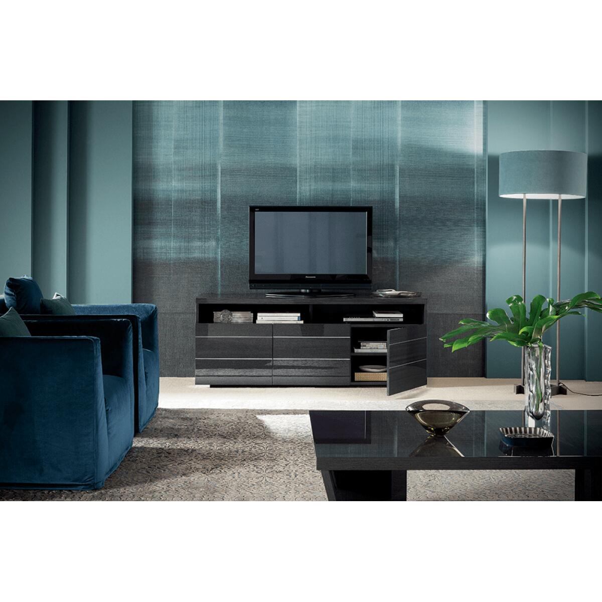 Versilia TV Base Entertainment Stands Alf Italia 30