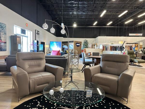 I779 Sofa and 2 Chairs (FLOOR MODEL – In Store Only) Clearance Customizable 3