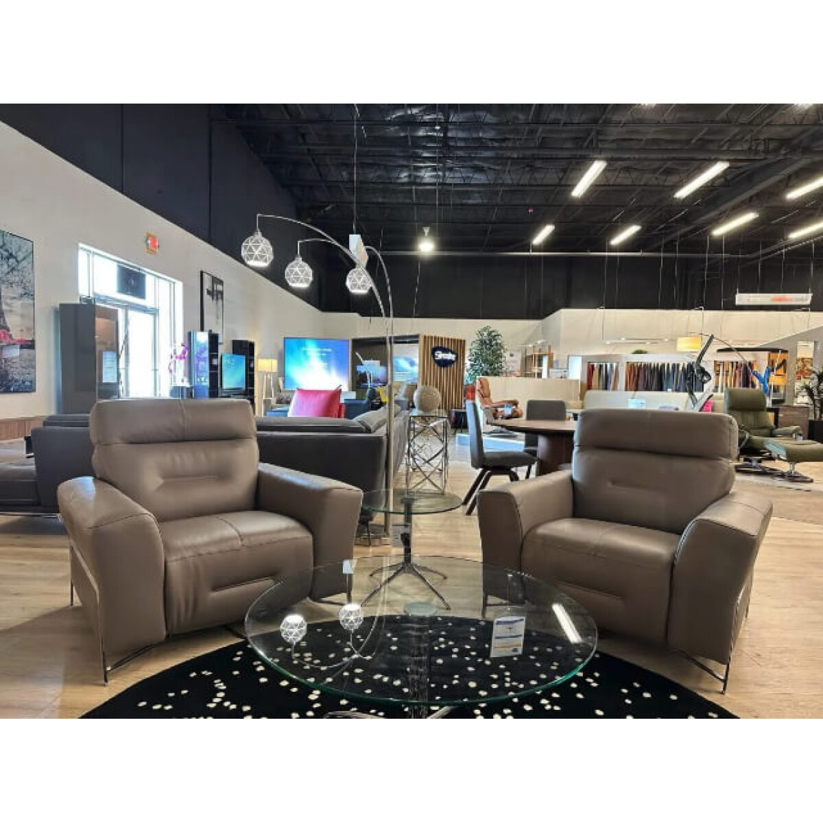 I779 Arm Chair Chairs 30